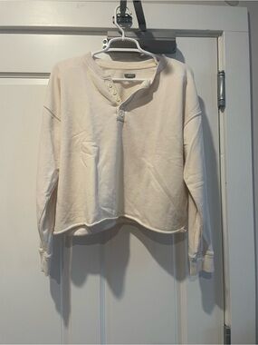 aerie Cream Long-Sleeve Henley Top size medium